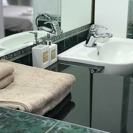 Luxury Apartman Art *